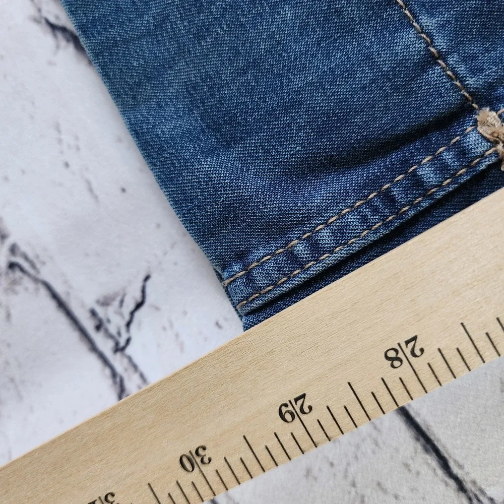 H&M Women Wide High Waist Jeans Blue Medium Wash Patch Pocket Denim US 2 NEW